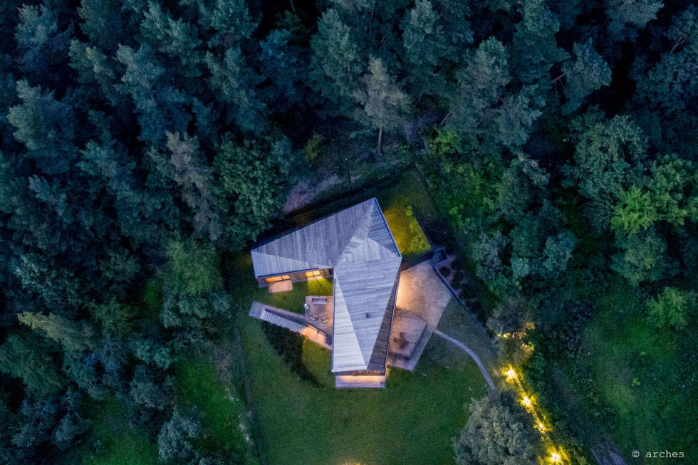 modern-house-instead-of-the-old-farm-in-vilnius-27