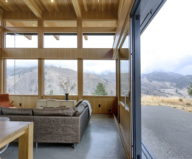 nahahum-the-cozy-house-aslope-the-hill-in-the-usa-12
