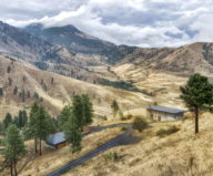 nahahum-the-cozy-house-aslope-the-hill-in-the-usa-15