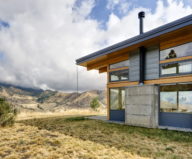 nahahum-the-cozy-house-aslope-the-hill-in-the-usa-18
