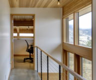 nahahum-the-cozy-house-aslope-the-hill-in-the-usa-20