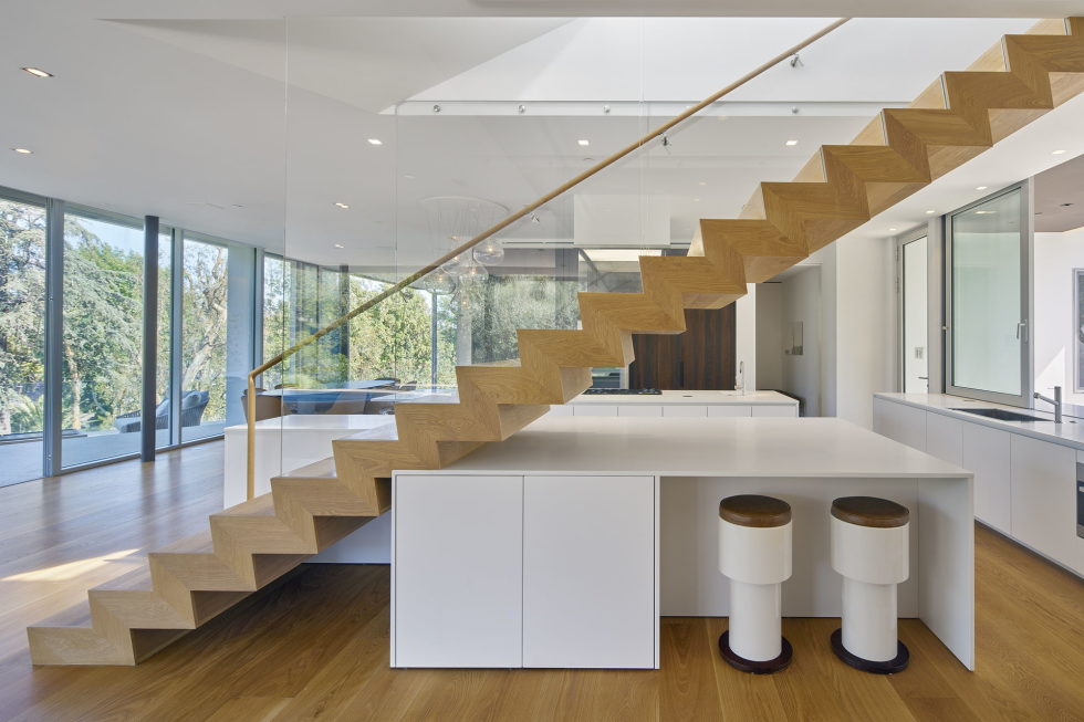 tree-top-residence-the-manor-in-los-angeles-11