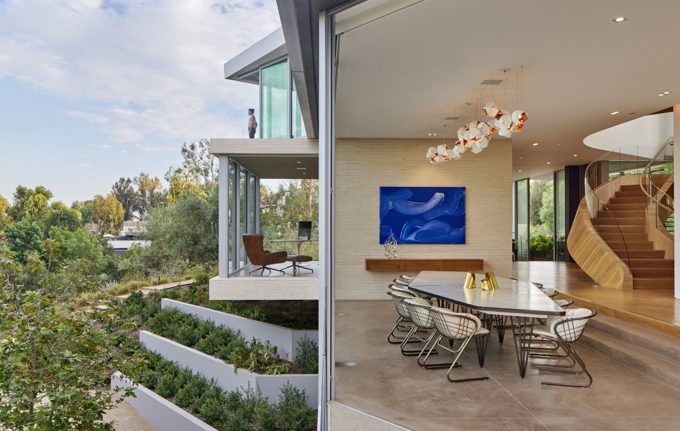 tree-top-residence-the-manor-in-los-angeles-5
