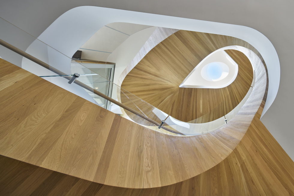 tree-top-residence-the-manor-in-los-angeles-6