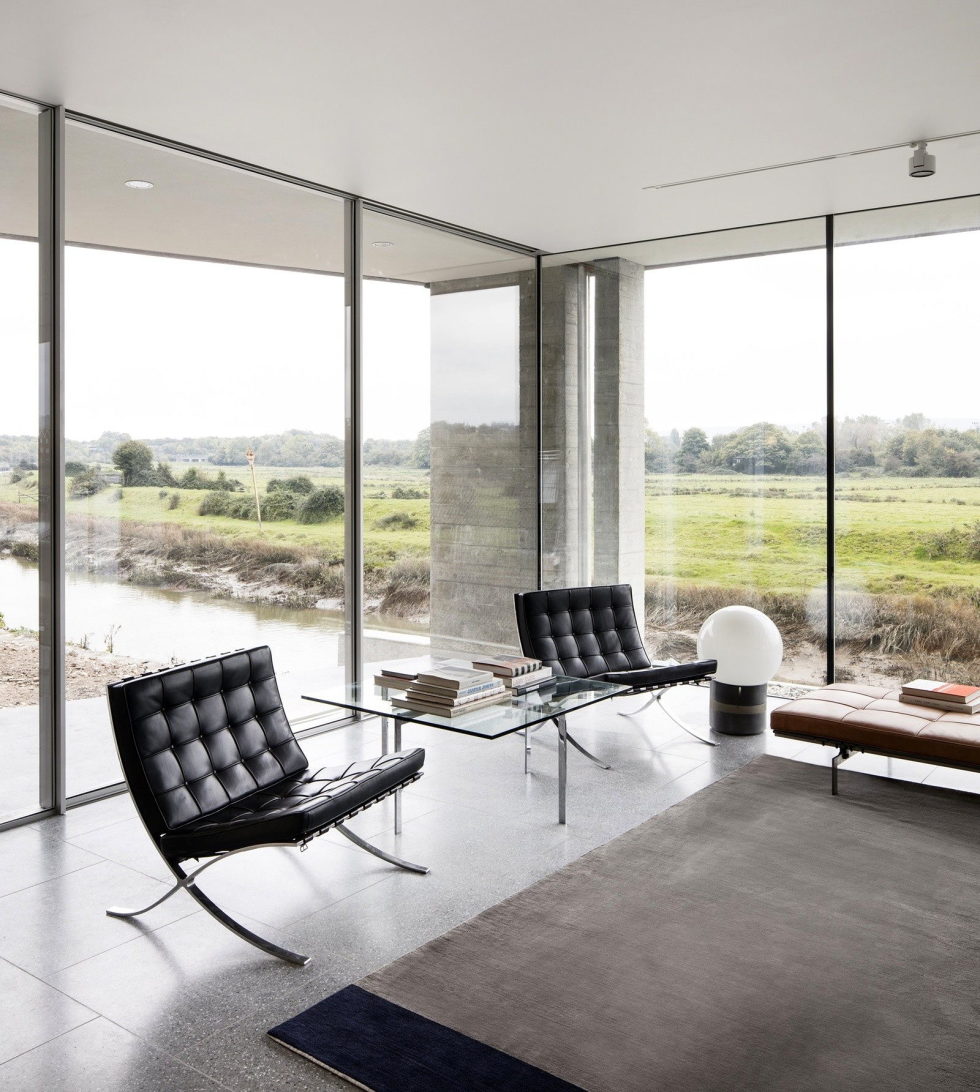 the-house-for-a-young-family-in-great-britain-12