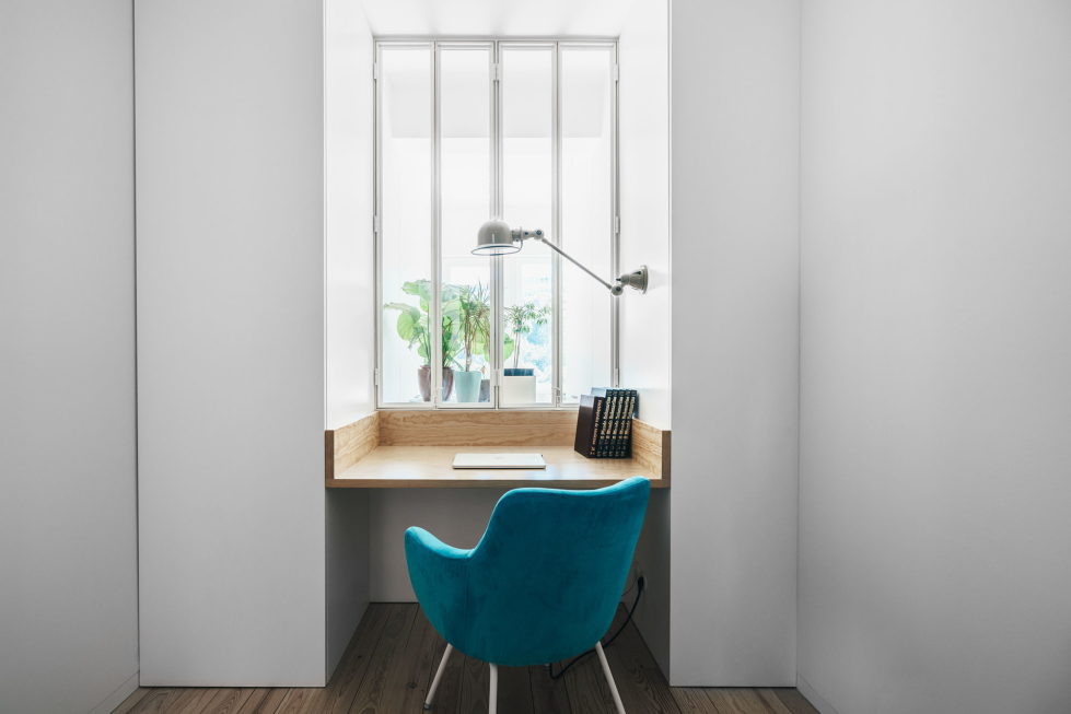 B.A. The Two Level Apartment In Lisbon By Atelier Data 5