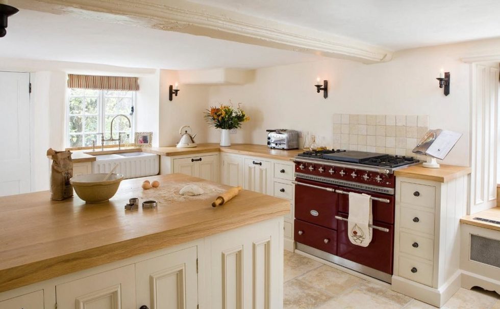 contrast country kitchen design